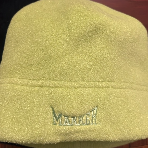 MARKER 100% polyester soft fleece ski hat WITH tassel - Picture 4 of 9